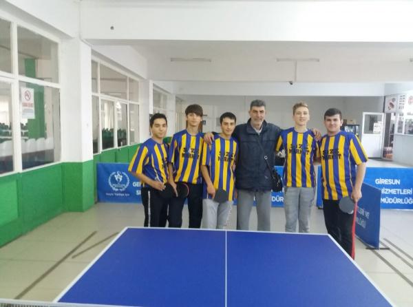 Okulumuz Masa Tenisi Takımı Gruptan Çıkma Başarısı Göstermiştir.