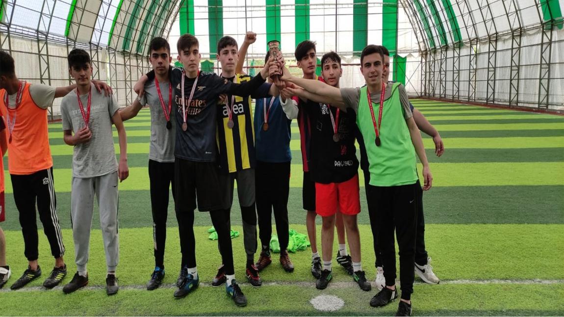 Sınıflar Arası Futbol Turnuvasının Finali Yapıldı.